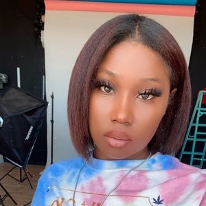 Meet your Posher, Latonja